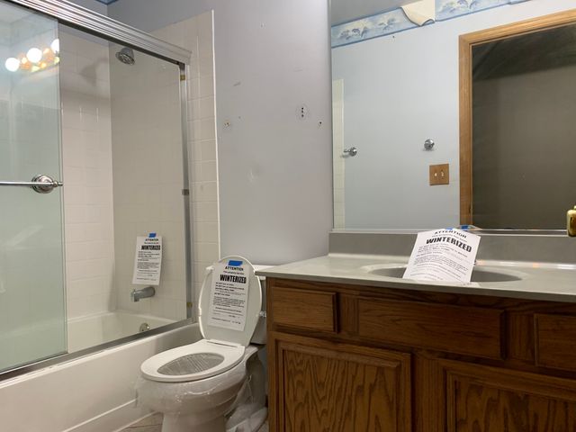 2472 Fox Drive, Aurora, IL 60506