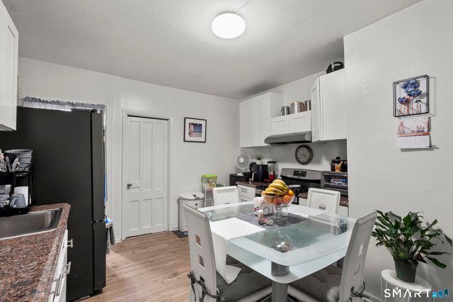 865 Iranistan Avenue, Bridgeport, CT 06604