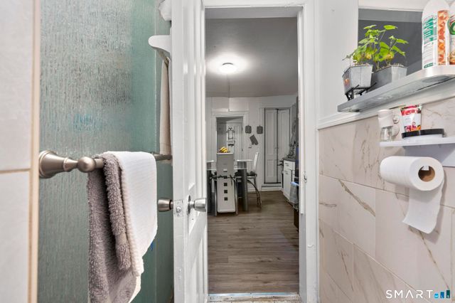 865 Iranistan Avenue, Bridgeport, CT 06604