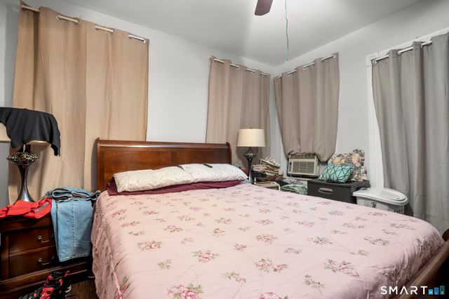 865 Iranistan Avenue, Bridgeport, CT 06604