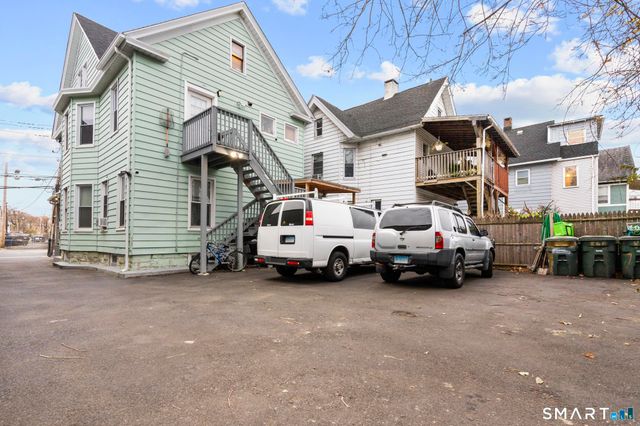 865 Iranistan Avenue, Bridgeport, CT 06604