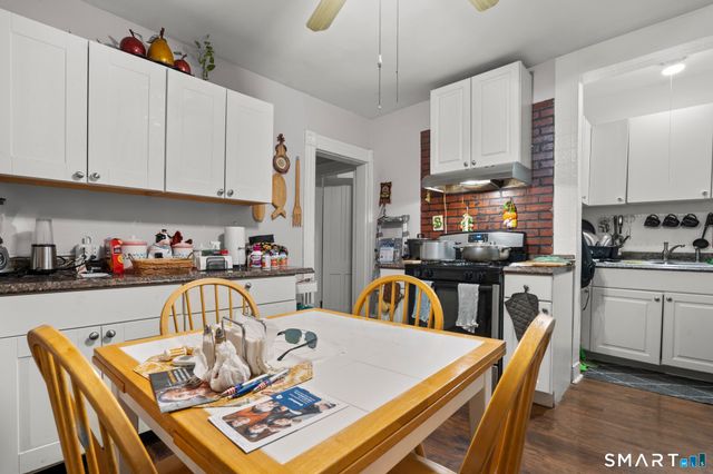 865 Iranistan Avenue, Bridgeport, CT 06604