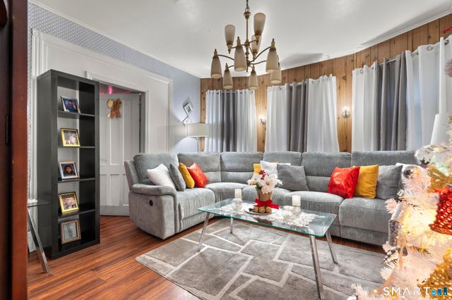 865 Iranistan Avenue, Bridgeport, CT 06604