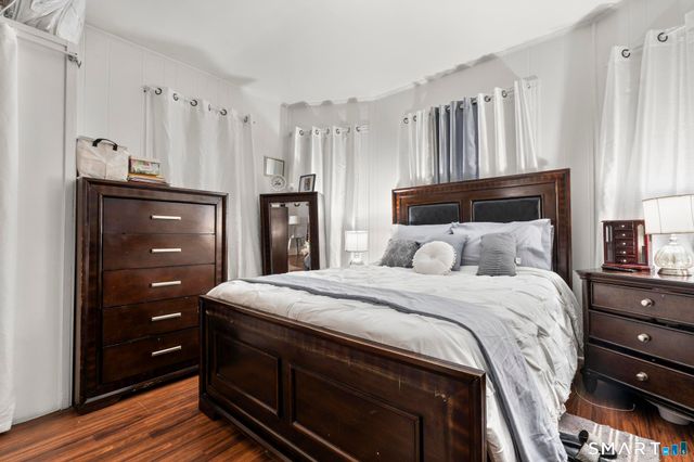 865 Iranistan Avenue, Bridgeport, CT 06604