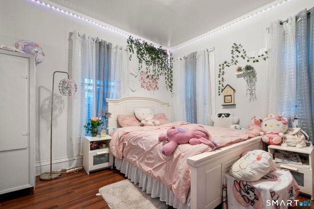 865 Iranistan Avenue, Bridgeport, CT 06604