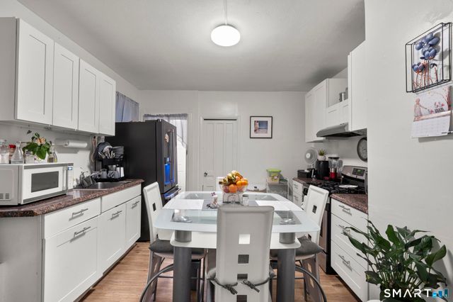 865 Iranistan Avenue, Bridgeport, CT 06604