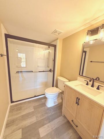 1445 Whispering Creek Drive C, Ballwin, MO 63021