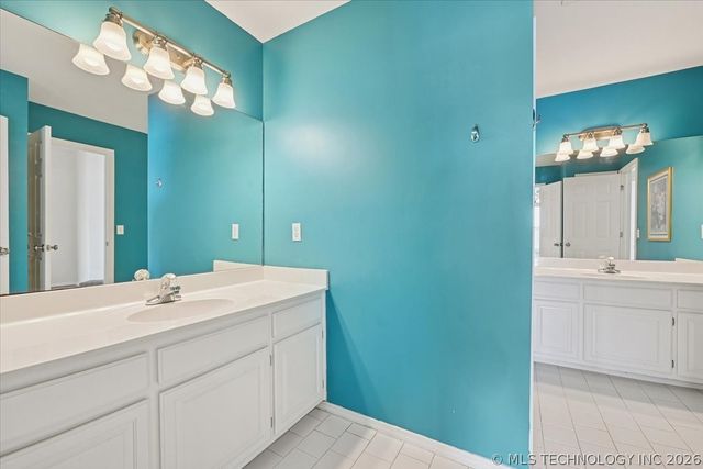 1400 W Granger Street, Broken Arrow, OK 74012