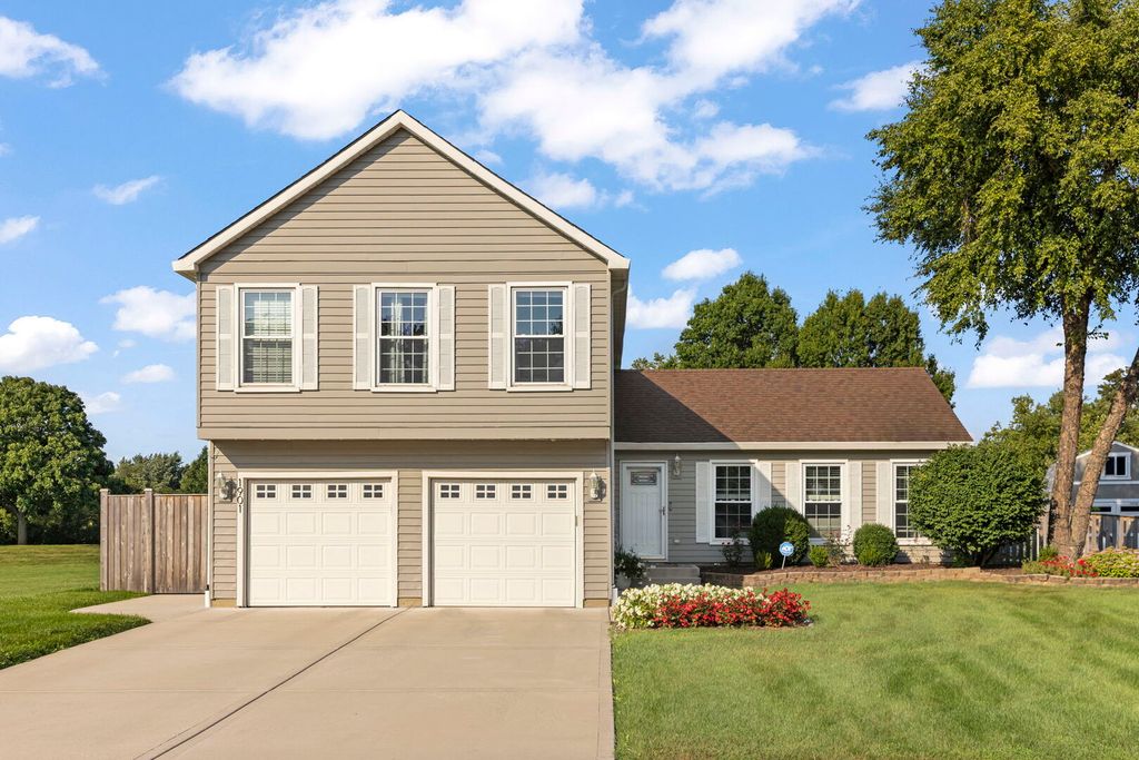 1901 CLYDESDALE Drive, Wheaton, IL 60189 — exterior