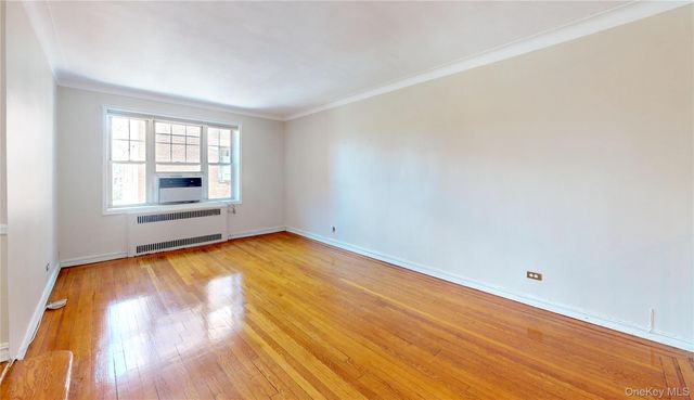 76-36 113th Street 4P, Forest Hills, NY 11375
