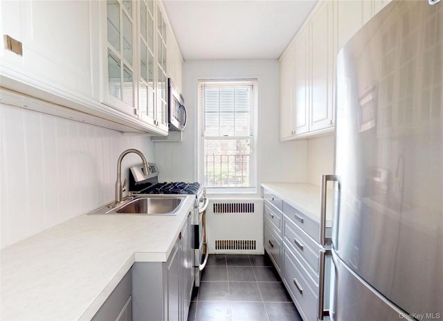 76-36 113th Street 4P, Forest Hills, NY 11375
