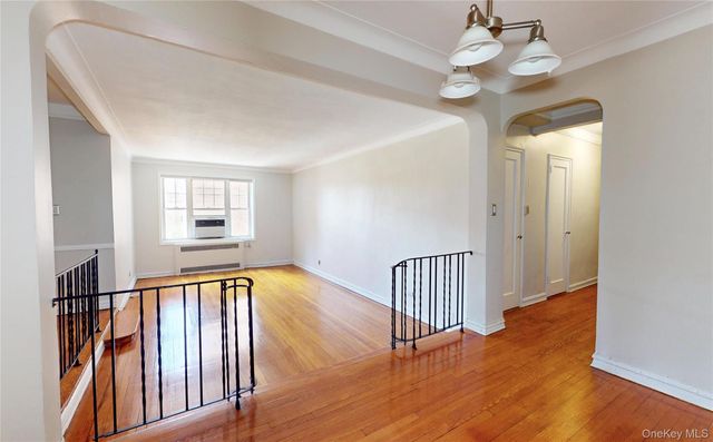 76-36 113th Street 4P, Forest Hills, NY 11375