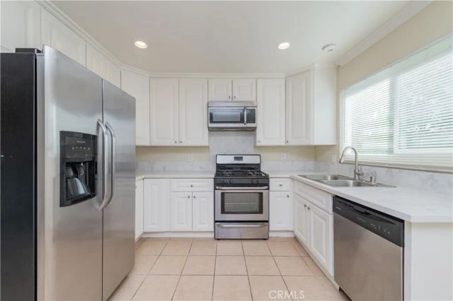 75 Firwood, Irvine, CA 92604