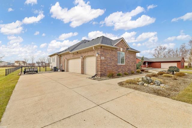 52163 Base Street, New Baltimore, MI 48047