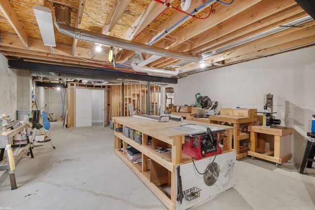 52163 Base Street, New Baltimore, MI 48047