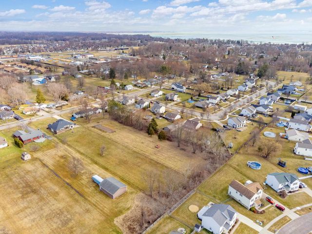 52163 Base Street, New Baltimore, MI 48047