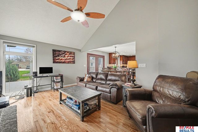 2415 Parkview Drive, Fremont, NE 68025