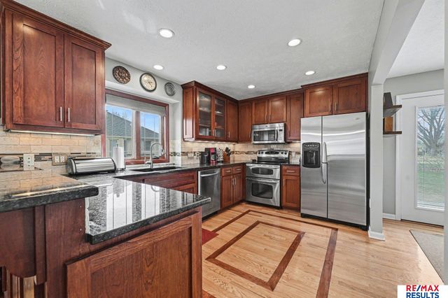 2415 Parkview Drive, Fremont, NE 68025