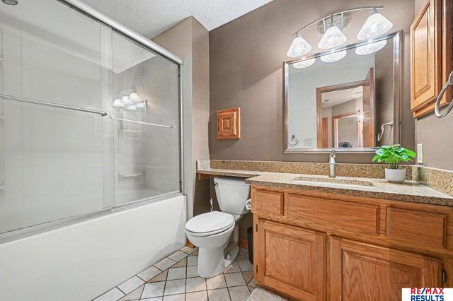 2415 Parkview Drive, Fremont, NE 68025