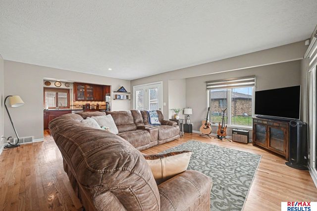 2415 Parkview Drive, Fremont, NE 68025