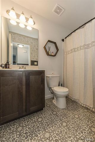 162 Williamsburg Lane, Troy, MO 63379