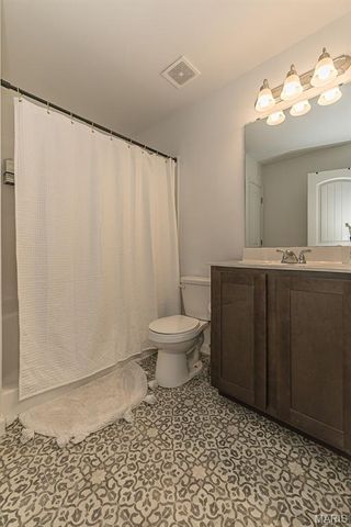 162 Williamsburg Lane, Troy, MO 63379