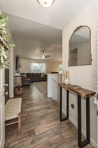 162 Williamsburg Lane, Troy, MO 63379