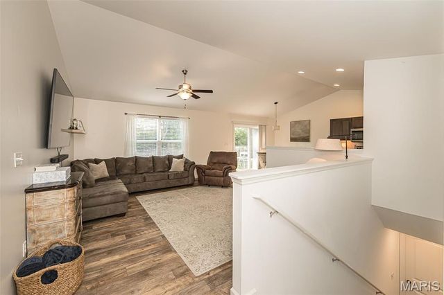 162 Williamsburg Lane, Troy, MO 63379