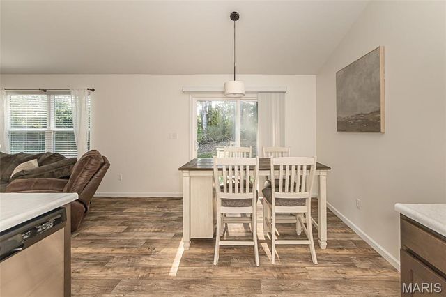 162 Williamsburg Lane, Troy, MO 63379