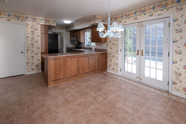 9536 Ledge Wood Court, Fort Wayne, IN 46804