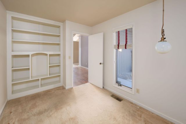 9536 Ledge Wood Court, Fort Wayne, IN 46804