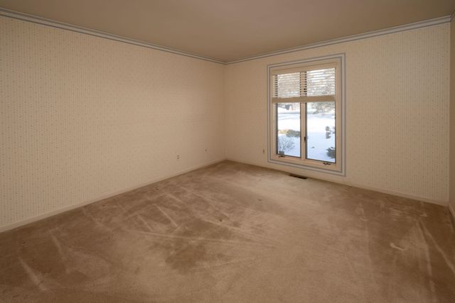 9536 Ledge Wood Court, Fort Wayne, IN 46804