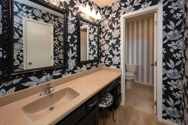 9536 Ledge Wood Court, Fort Wayne, IN 46804