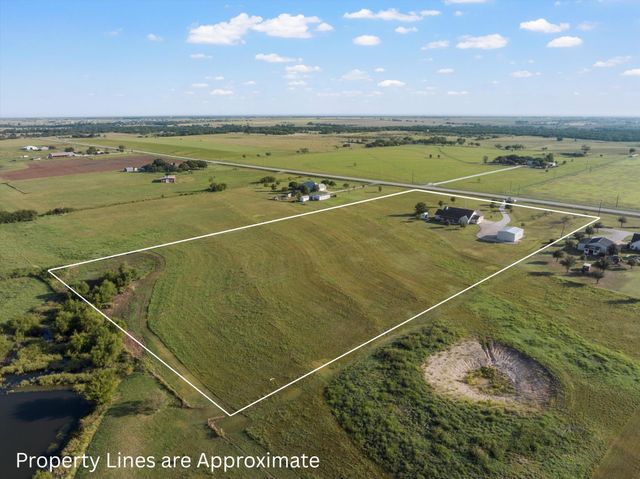 1397 Ole School Parkway, Crawford, TX 76638