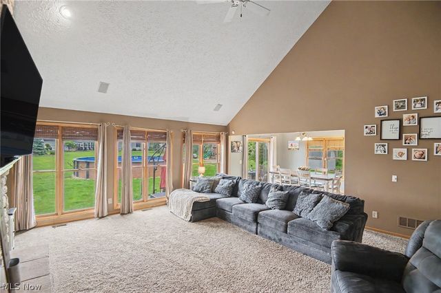 1107 Shannon Lane, Salem, OH 44460
