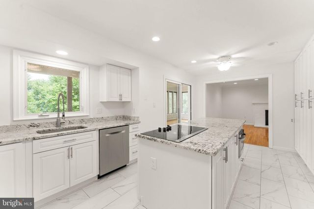 11120 TATTERSALL TRL, Oakton, VA 22124