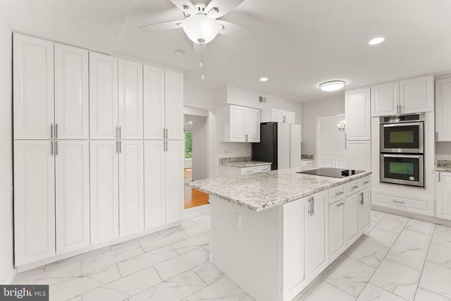 11120 TATTERSALL TRL, Oakton, VA 22124