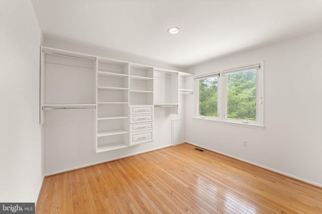11120 TATTERSALL TRL, Oakton, VA 22124