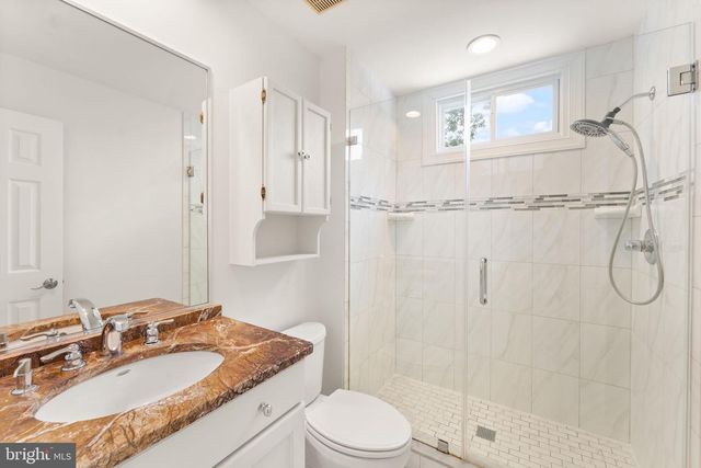 11120 TATTERSALL TRL, Oakton, VA 22124