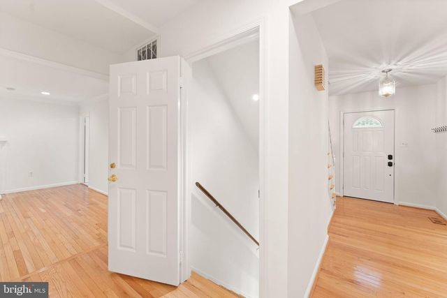 11120 TATTERSALL TRL, Oakton, VA 22124