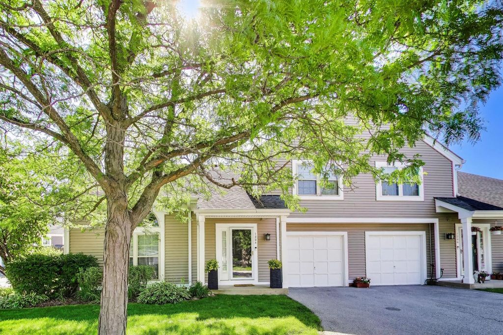 1204 N Knollwood Drive, Palatine, IL 60067
