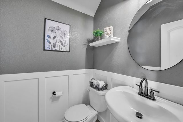 624 Saturnia DR, Georgetown, TX 78628