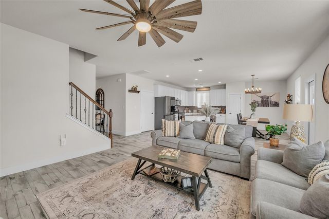 624 Saturnia DR, Georgetown, TX 78628