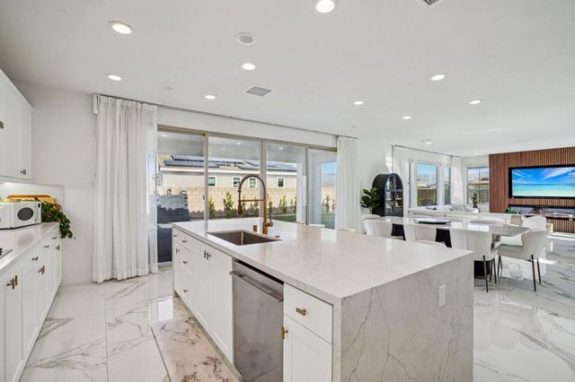 74404 Nichols Drive, Palm Desert, CA 92211