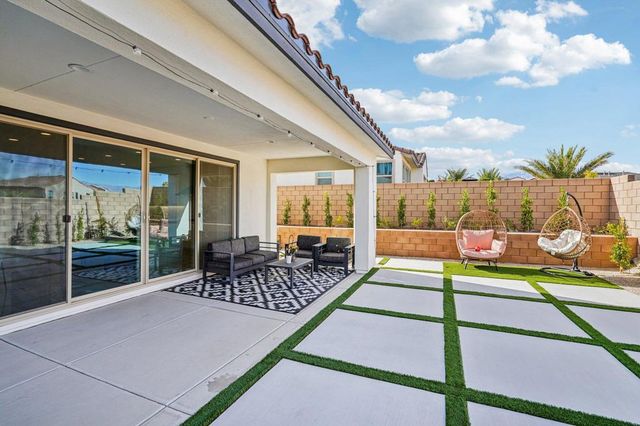 74404 Nichols Drive, Palm Desert, CA 92211