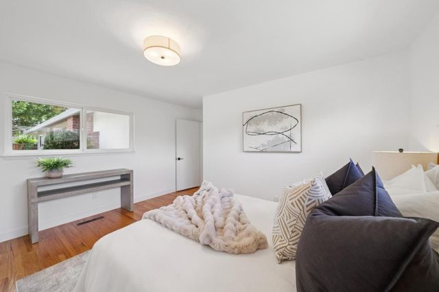 12135 Country Squire Way, Saratoga, CA 95070