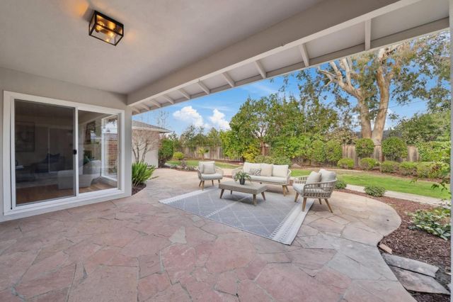 12135 Country Squire Way, Saratoga, CA 95070