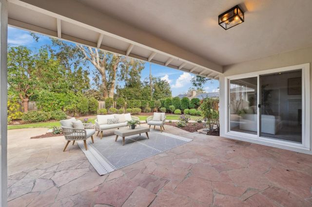 12135 Country Squire Way, Saratoga, CA 95070