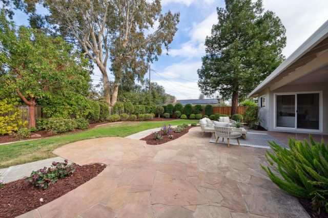 12135 Country Squire Way, Saratoga, CA 95070