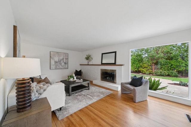 12135 Country Squire Way, Saratoga, CA 95070